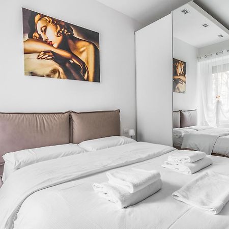 Milano Vetra-Parco Delle Basiliche 2 Pax- Wifi- Banfi Apartman Kültér fotó